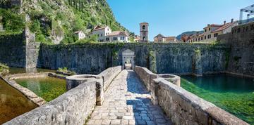 Montenegro, Kotor, la città vecchia © Triff/Shutterstock