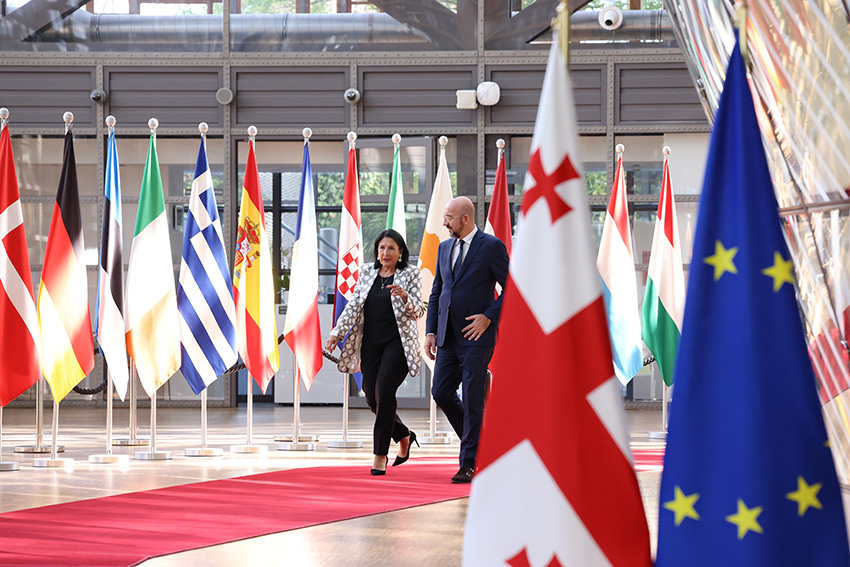  Charles Michel e Salomé Zourabichvili - foto UE