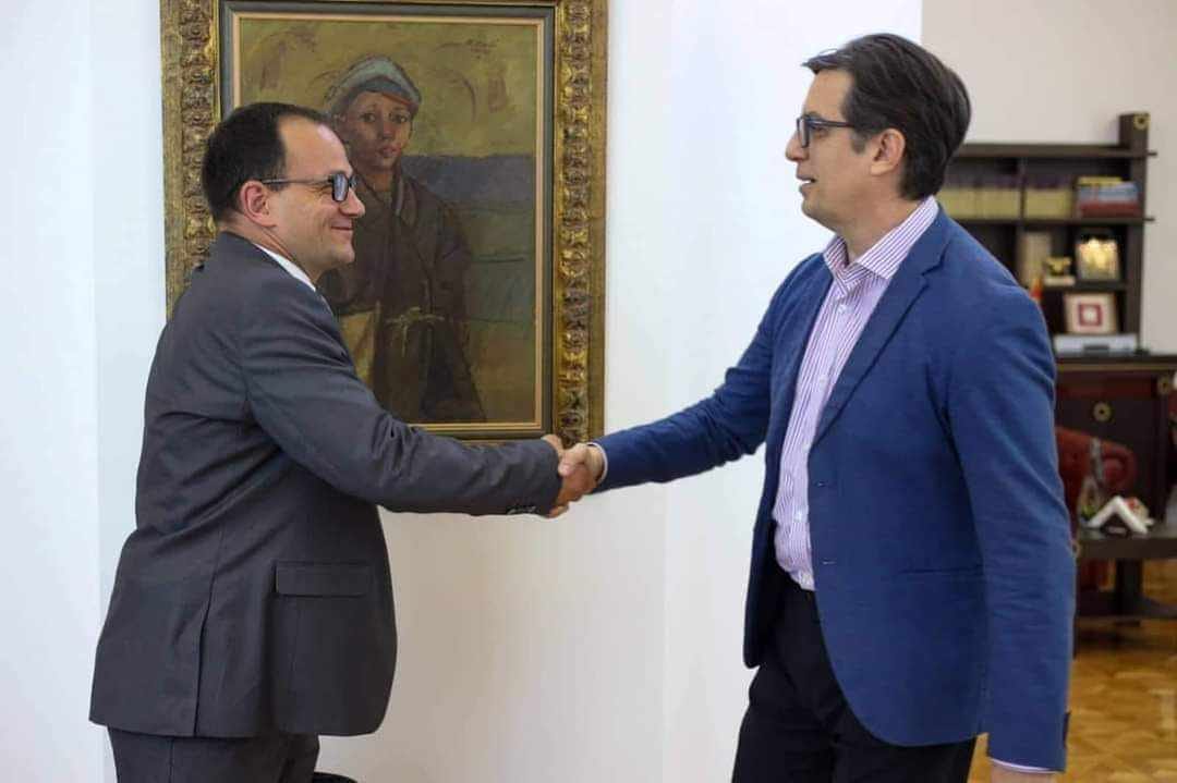  Ilija Jovanović con l'ex presidente macedone Pendarovski - foto FB  Ilija Jovanović