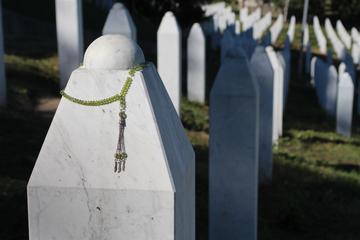 Srebrenica, stele del Memoriale - foto N.Corritore