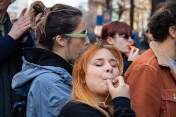 Studenti in manifestazione a Belgrado, Serbia © Suburbanium/Shutterstock