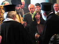 Fedeli nel monastero ortodosso di Halki Fedeli nel monastero ortodosso di Halki