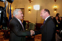 Il direttore generale dell'Fmi Dominique Strauss-Kahn ricevuto dal presidente romeno Traian Basescu a palazzo Cotroceni, 30 maggio 2010 Il direttore generale dell'Fmi Dominique Strauss-Kahn ricevuto dal presidente romeno Traian Basescu a palazzo Cotroceni, 30 maggio 2010