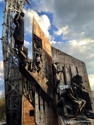 Il monumento a Sofia che celebra i primi 1300 anni del paese - Blocal Il monumento a Sofia che celebra i primi 1300 anni del paese - Blocal