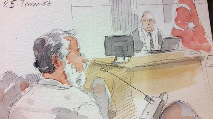 Disegni fatti nell'aula del tribunale durante li processo © Murat Başol Disegni fatti nell'aula del tribunale durante li processo © Murat Başol