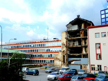 Palazzo RTS, Belgrado (foto F. Sicurella) Palazzo RTS, Belgrado (foto F. Sicurella)