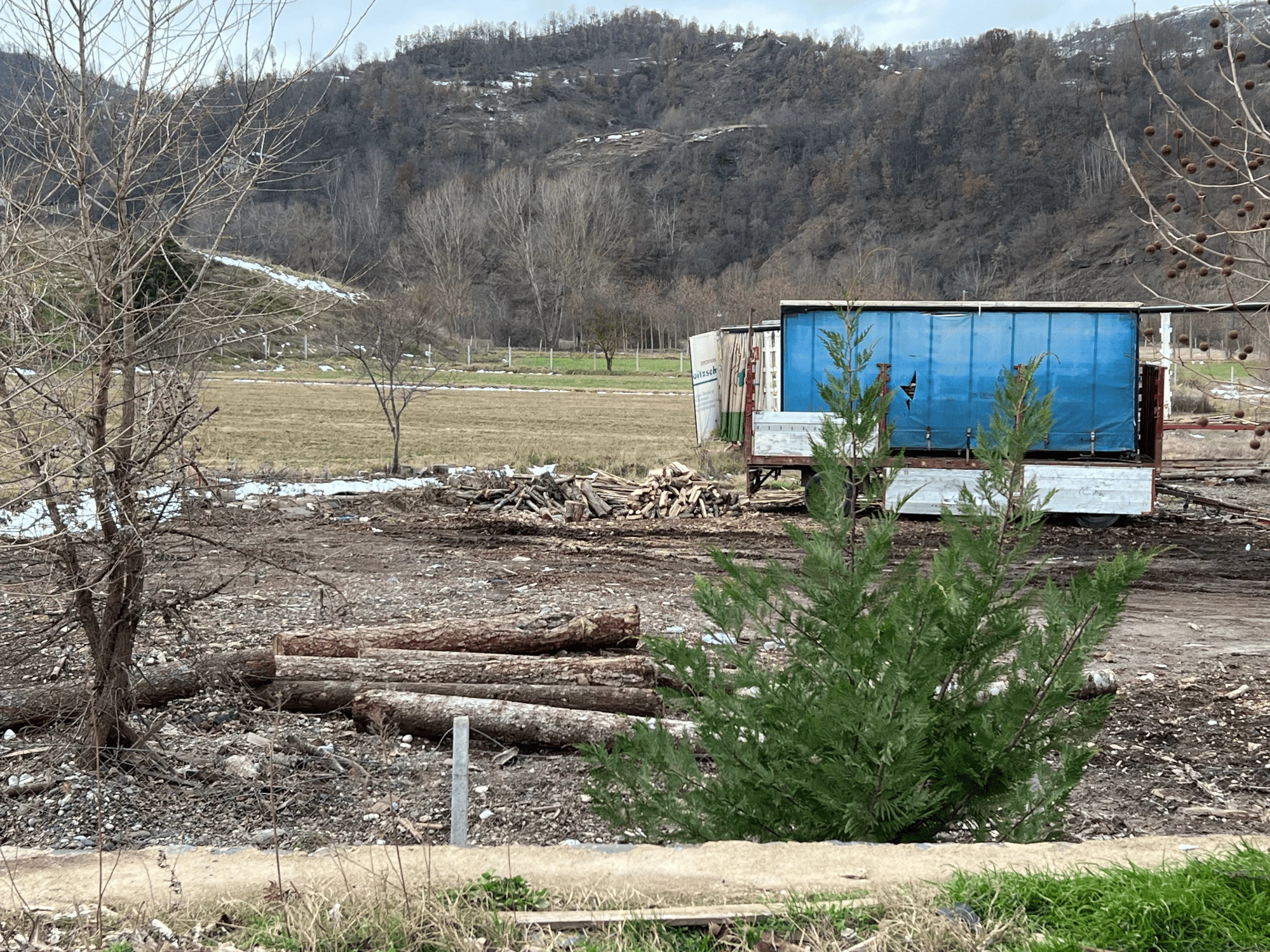A sawmill a few kilometres from Velçanit Photo by Marta Abbà A sawmill a few kilometres from Velçanit Photo by Marta Abbà